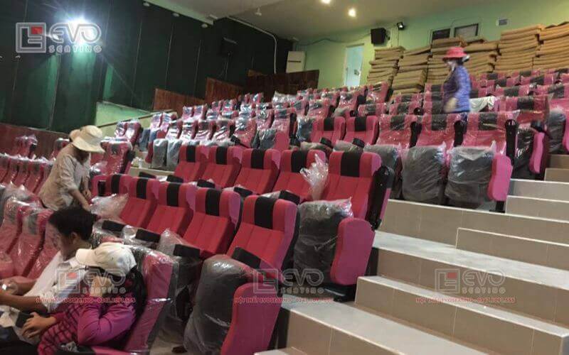 Rạp phim Tuy Hòa được đầu tư lên đến 100 ghế EVO5604T