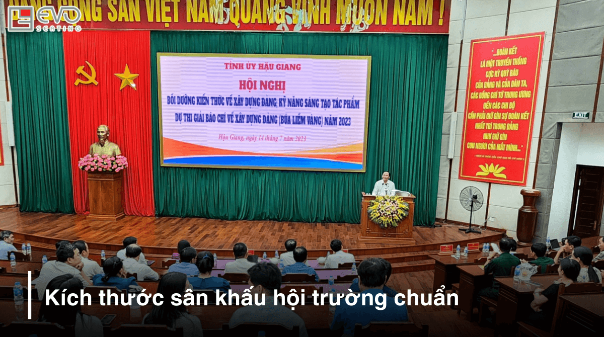 thumbnail kich thuoc san khau hoi truong