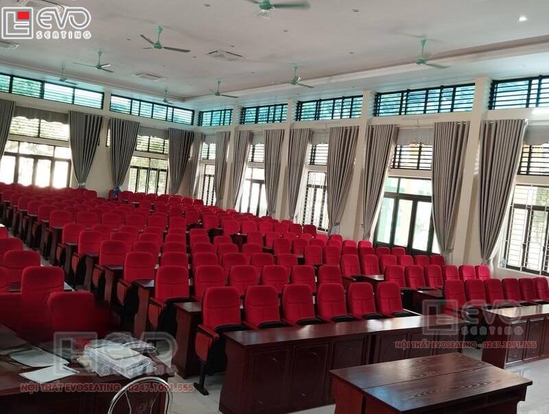 Hội trường UBND Thị trấn Đạo Đức